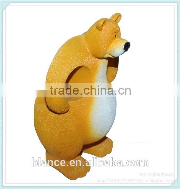 resin bear design bottle display stand bar style