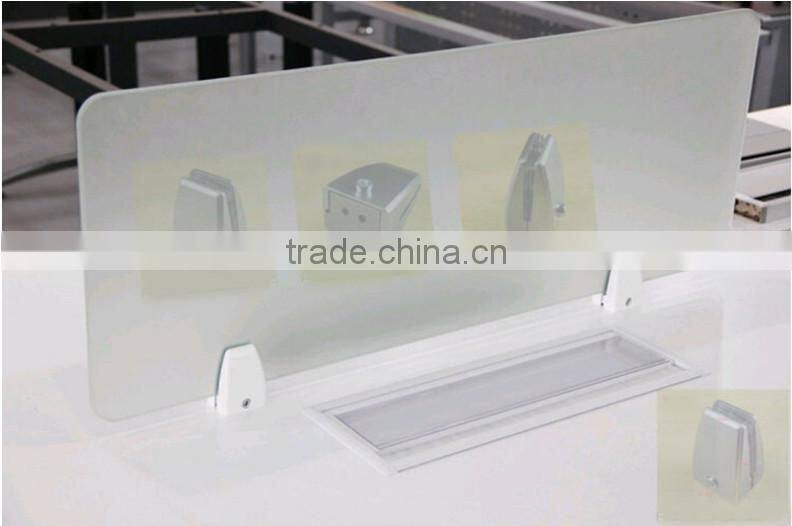 Double edge aluminum office partition clip