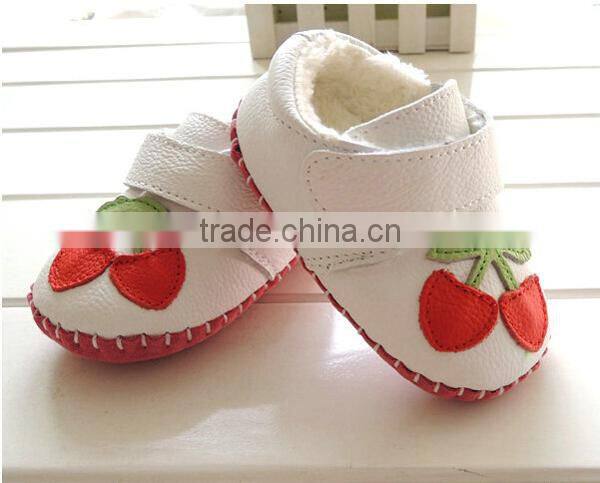 new model China manufacture newborn cow leather baby shoe