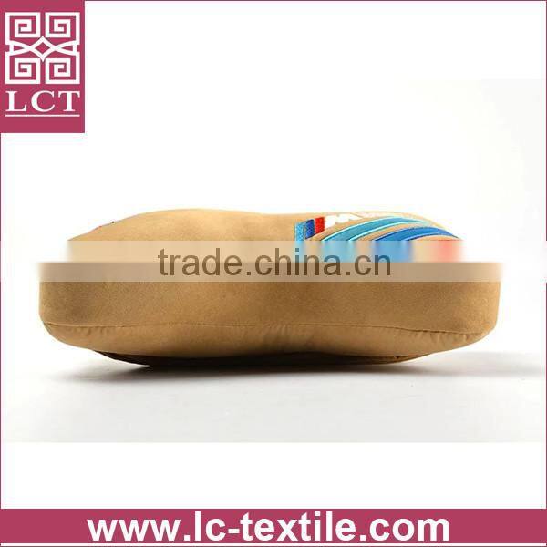wholesale made of high quality polyester suede fabric classic black color car headrest pillow with embroidery(LCTP0058)