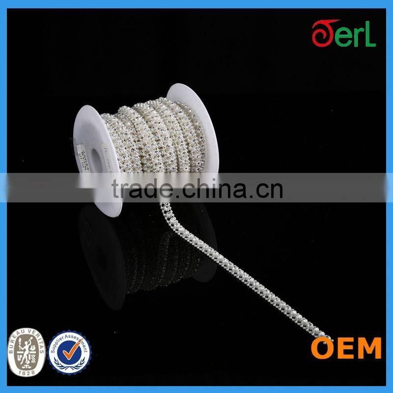 Wholesale Plastic Pearl roll rhinestone cup chain