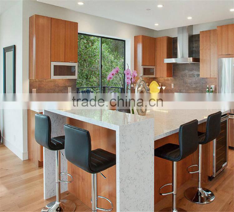 Crystal kitchen cabinets quartz counter tops for Ritz kitchen cabinet