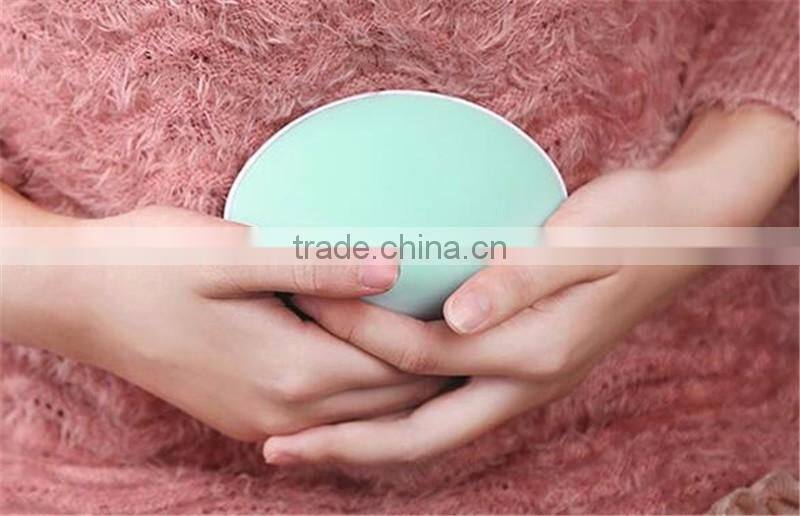 Shell charge hand warmer Portable mini hand warmer Electric heating treasure with mobile power supply and electric torch