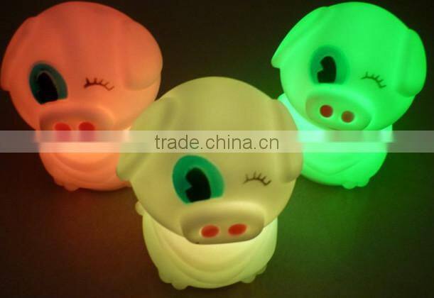 Onaroo Danny The pig Portable Night Light with Rainbow Color Change