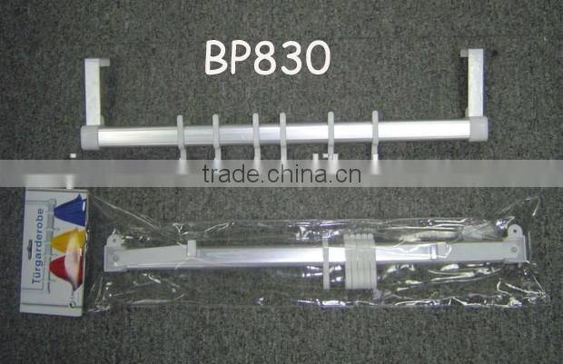 white adjustable over the door clothes hanger with 6 hooks