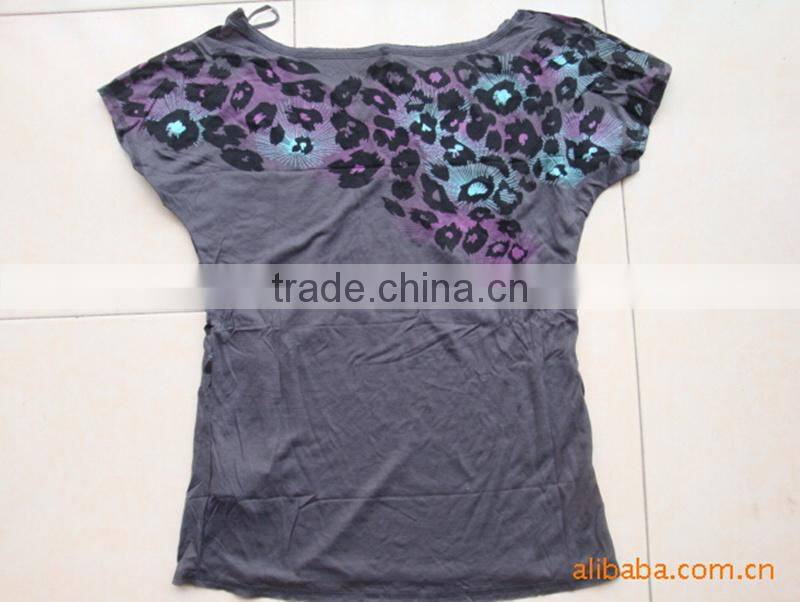 China Apparel Stock Women's T-shirt Plus Size Women Clothing