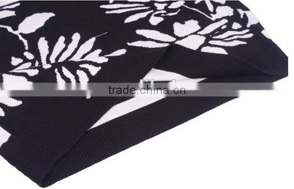 Jacquard allover flower patterns crew neck men pullover sweater