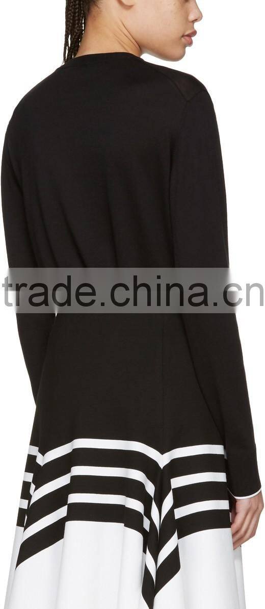 High Quality Wool Blended Crew Neck Heart Cut-Out Black Pullover for Women