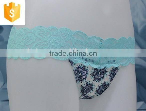 The teen lace g-string with floral photo
