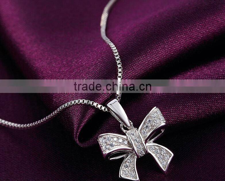 zirconia bowknot pendant in 925 silver