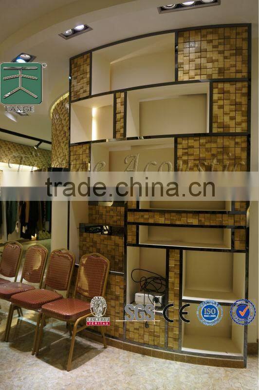 Red oak decorated board