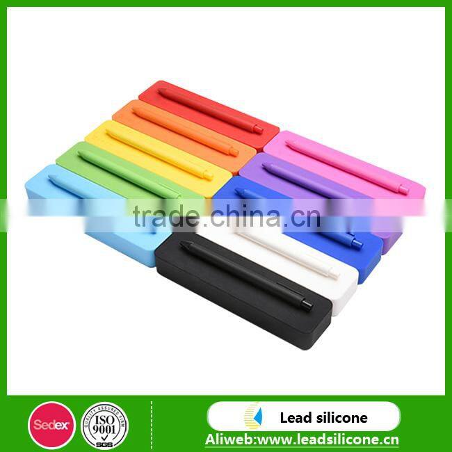 Fashion style silicone pencil cases with pen for students,colorful silicone pencil cases for students