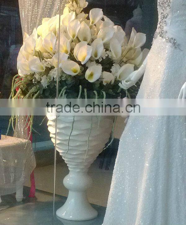 Fiberglass planter pot