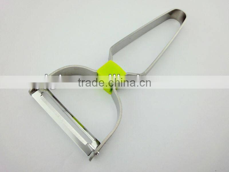 hot selling plastic handle magnet protector Y ceramic peeler in green