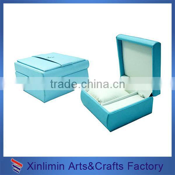 Customized wooden boxes with red velvet.inside with lock