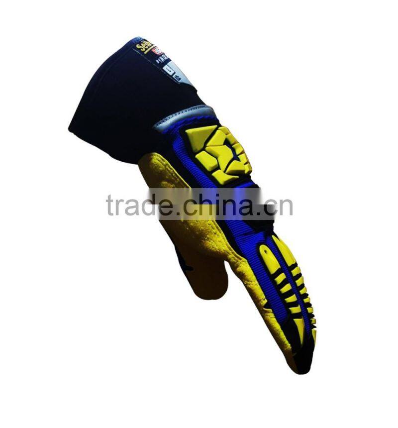EN388 4242 winter cold weather breathable PVC dots Anti Slip Hipora insert oil and gas high impact safety gloves