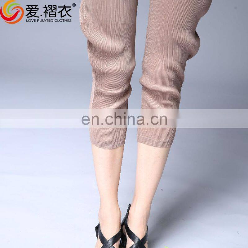 2016 New arrival factory supply khaki and black female crop jeans thick girls tight jeans pants