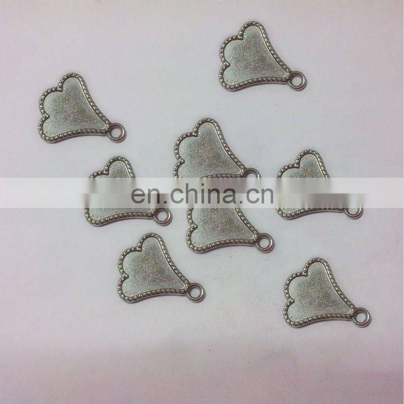 2012 fashion custom metal jewelry tags