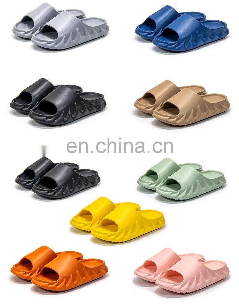 Factory direct sale Christmas high-quality home slippers all-match trend indoor custom ladies and men's slippers