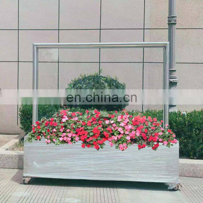Weldon outdoor stainless steel windbreak glass cafe barrier, Pavement division Floor movable flower pot