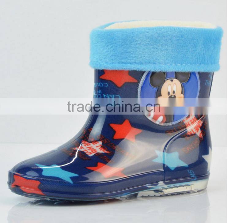 good quality Fashion cartoon short rainboot Children rainshoes children rain boot