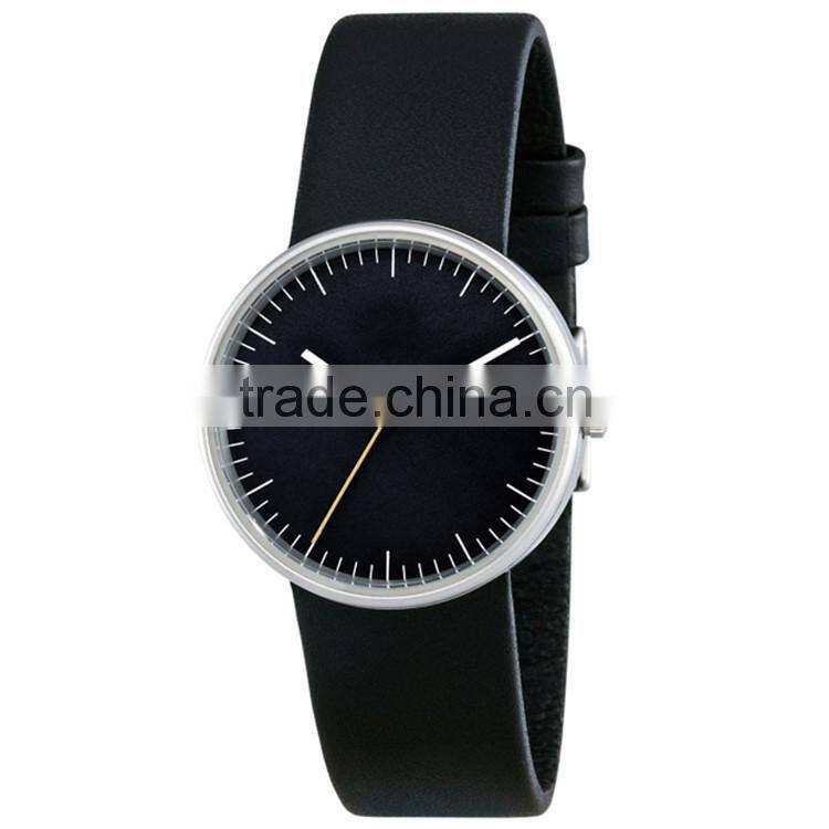 Newest watch design stainless steel case leather band yellow ticker black watch