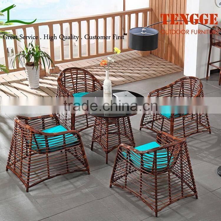 Brown Color Poly Rattan Garden Furniture Set 1 Table 4 Chairs