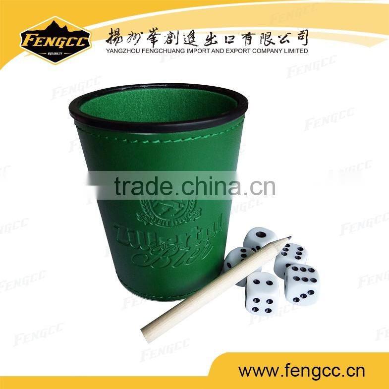 ODM OEM yazty set dic cup with dices