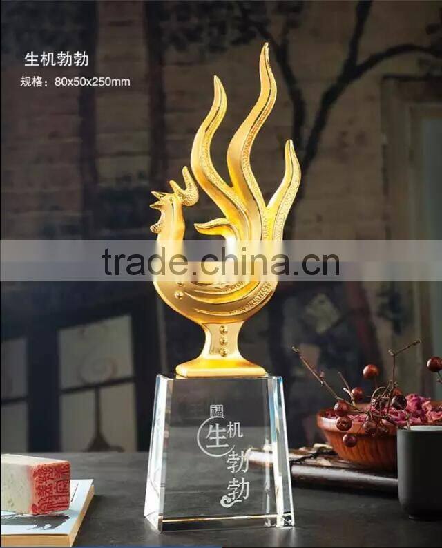 2017 New Design High Quanlity Gold Rooster Award Gold Chanticleer Trophy For Company Gift