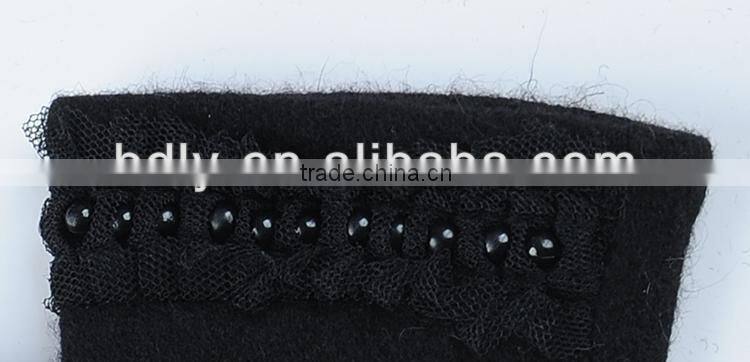 black color beautifully hand crafted lady Wool Gloves with lace decoration
