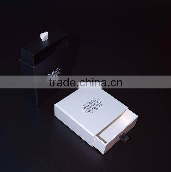 Fashion customized cardboard matte black gift jewelry box