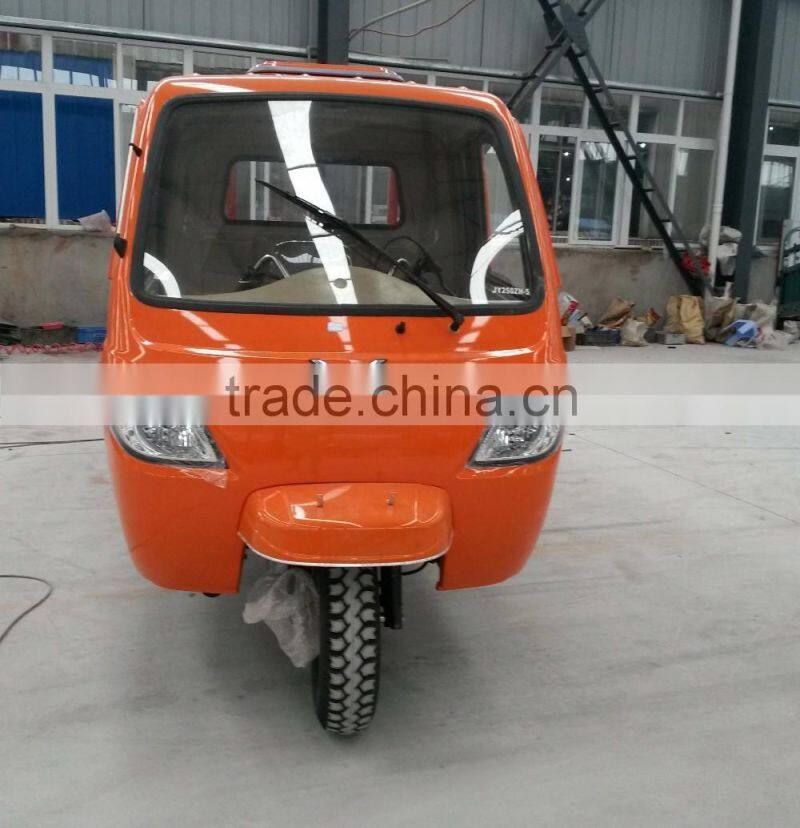 200CC cargo tricycle, rickshaw tricycle, three wheel motorcycle with closed cabin for sale