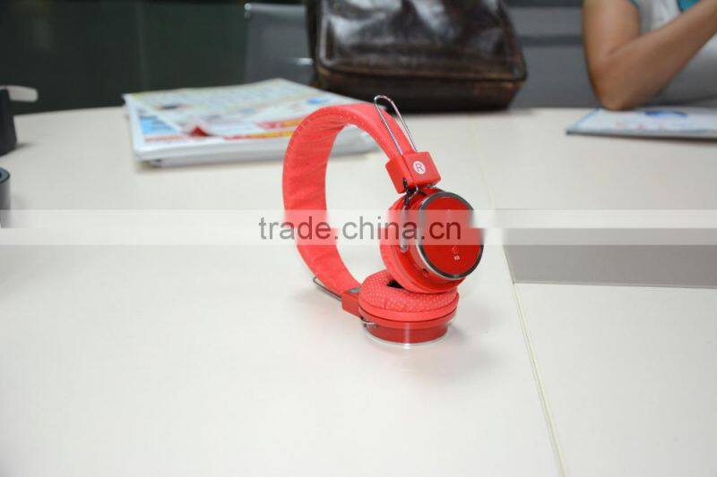 Noise Cancelling earphone bluetooth 2.1 wireless stereo headphones .