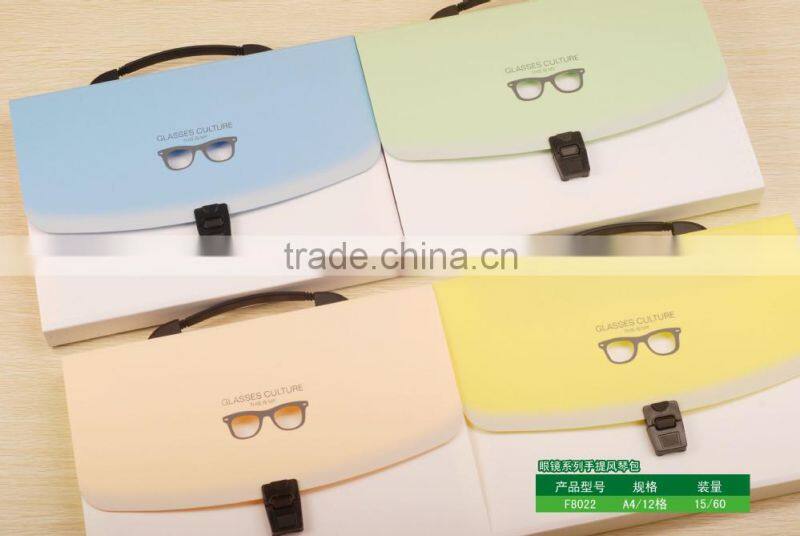 Decorative multi-pocket file folder
