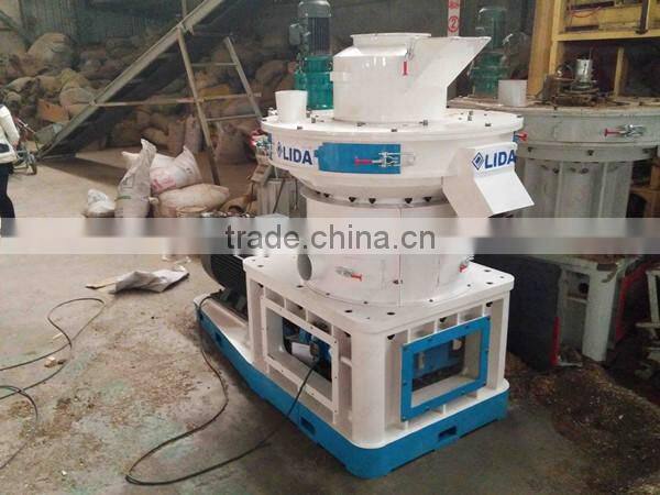 High Quality Vertical Ring Die Sawdust Pellet Mill LD850 with Low price &CE
