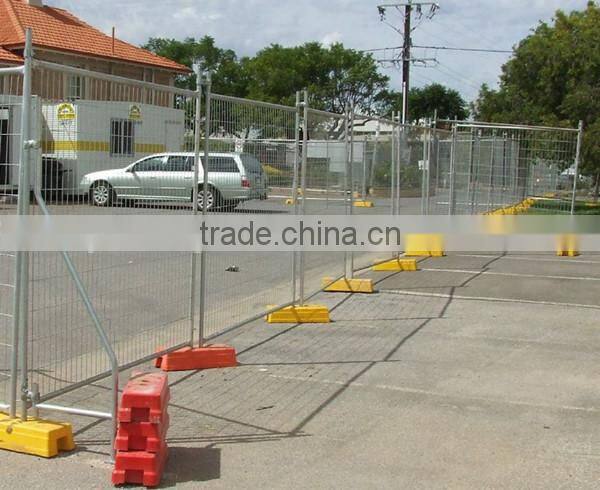 AU temp fence
