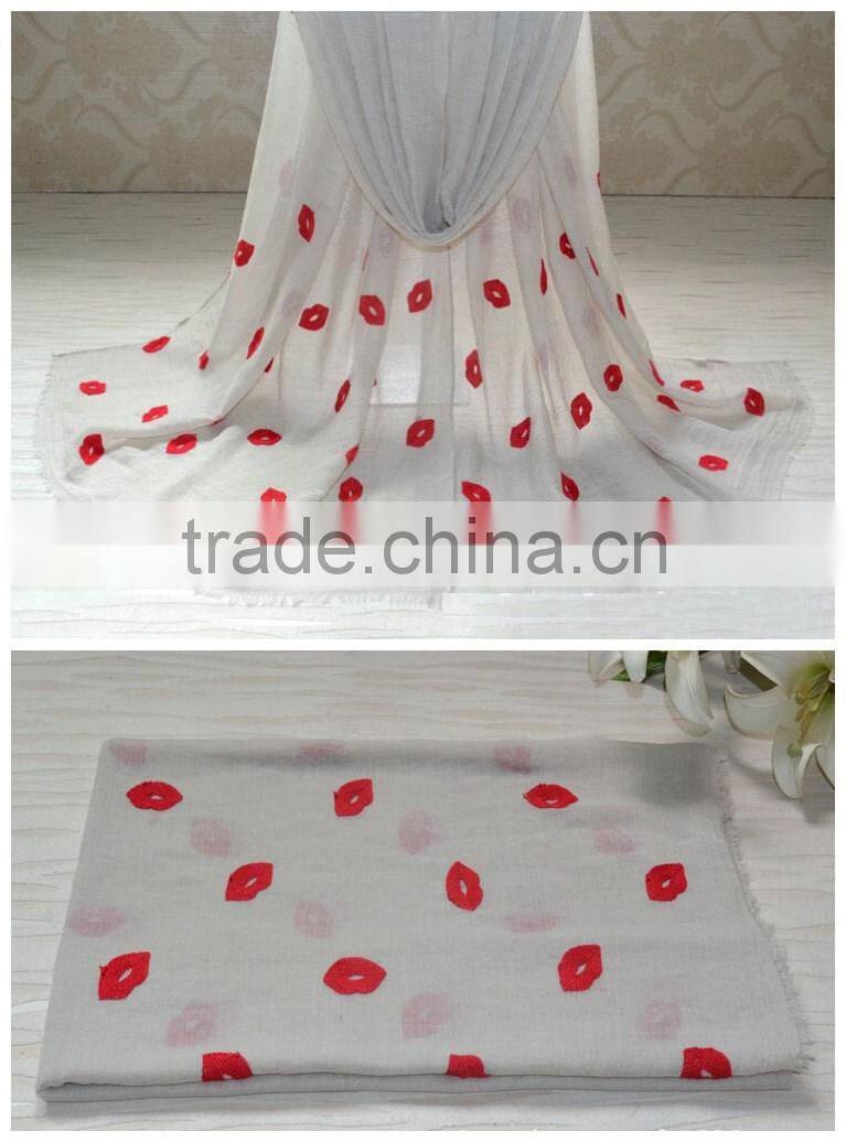 Fashion Ladies' Lip Three-dimensional Embroideried Cotton Scarf Plain Shawl