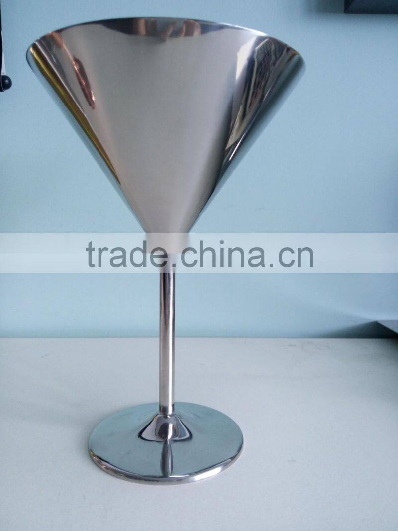 Oggi 8-Ounce Stainless Steel Martini glasses