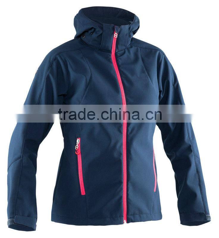 Women waterproof white softshell jacket