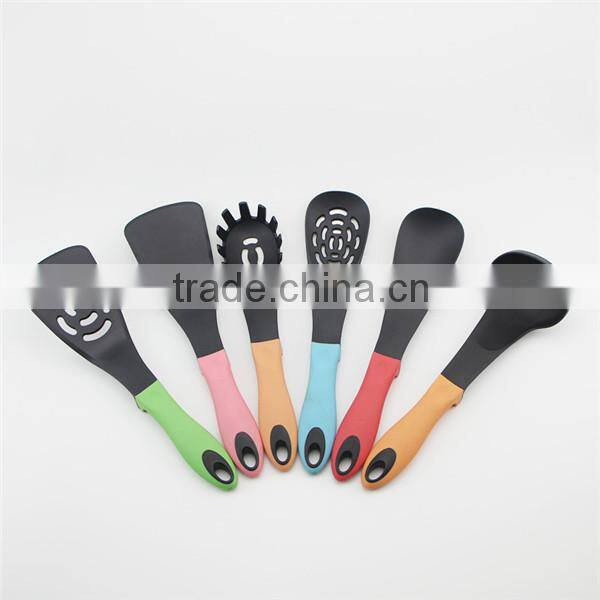 Durable and practical nylon utensils kitchenware set
