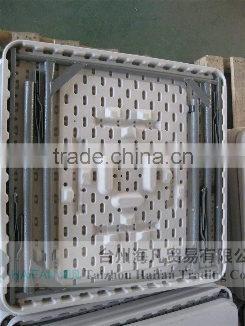 high durable blow molding PE 2FT white square folding dining table /hot sell square plastic dining room table