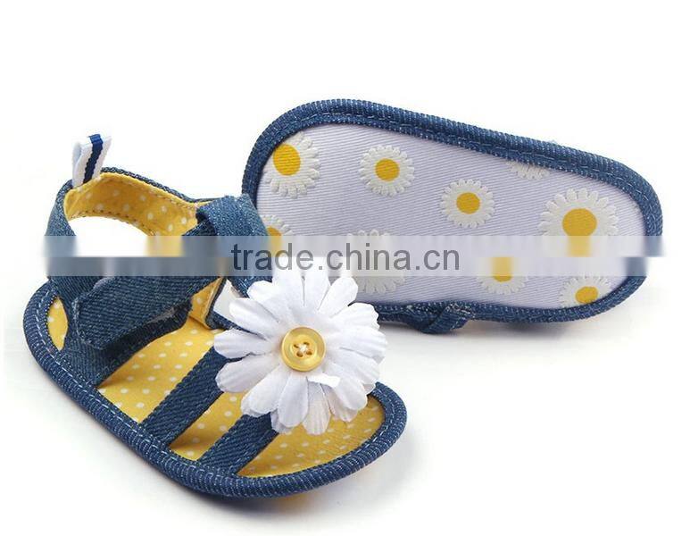 XIAOLIUBAO Beautiful flower design denim material soft sole baby girl sandals shoes