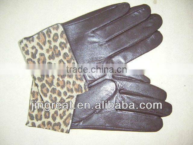 leather gloves/pu gloves with Snake Pattern