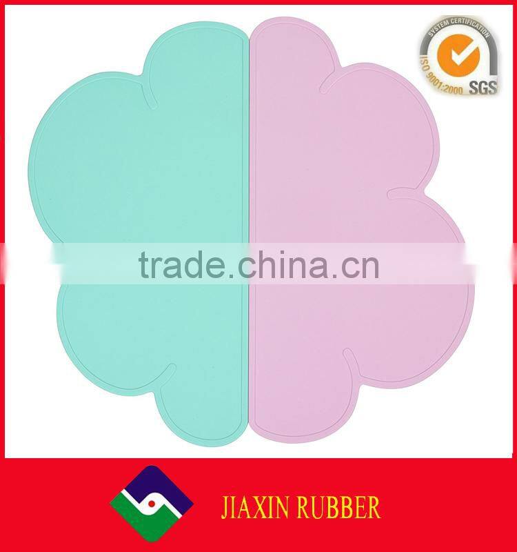 2017 New design silicone dinner placemat, waterproof baby mat for family use