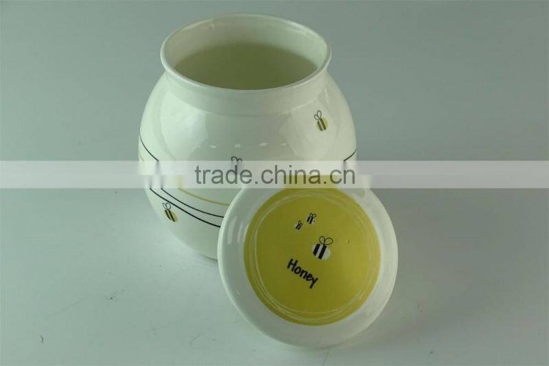 Hot Sale Lovely White Ceramic Drink Cups With Lid