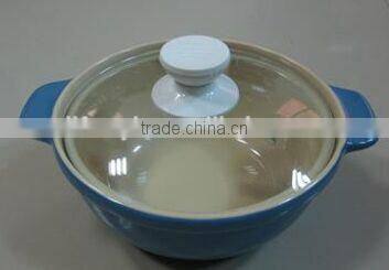 2-tone solid color stoneware soup bowl with glass lid