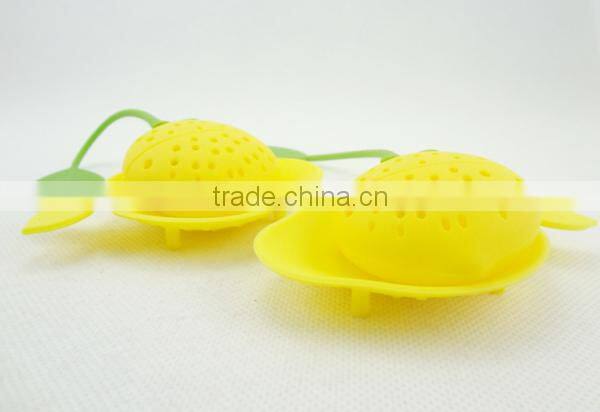 Lovely Strawberry Silicone Tea Infuser Strainer Herbal Spices Leaf by Silicone Strainer color yellow