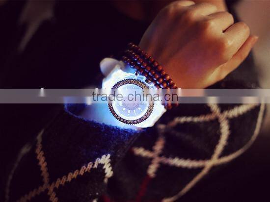 Stock wholesale 2015 new color led diamond watches fashion for men women Teenagers silicone plastic electronic watch