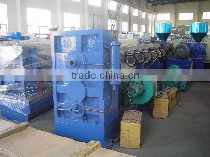 Single Screw Extruder PE Pipe Plastic Extrusion Machines