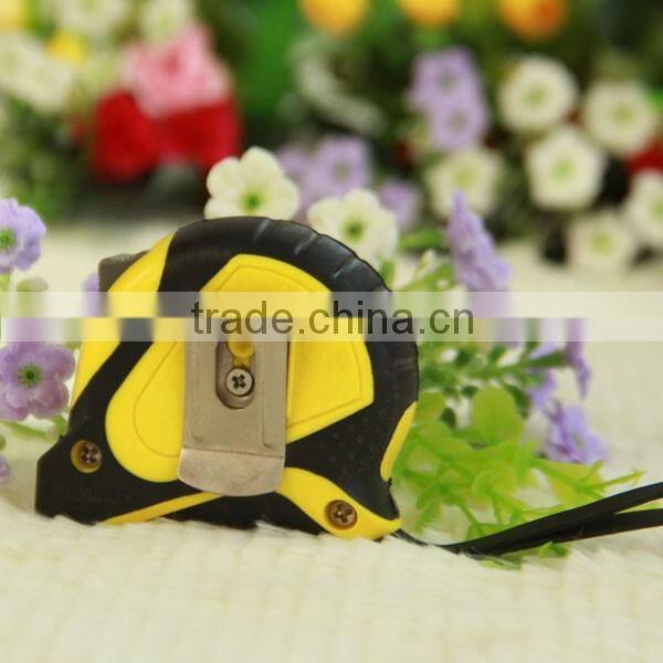 Promotional hand tool tape measure is discounting